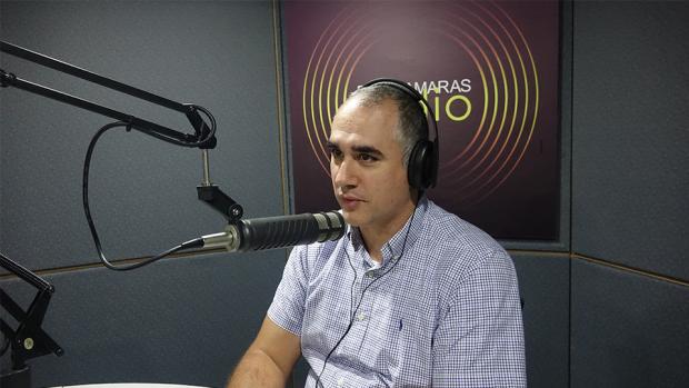 Luis Oliveros (Economista)
